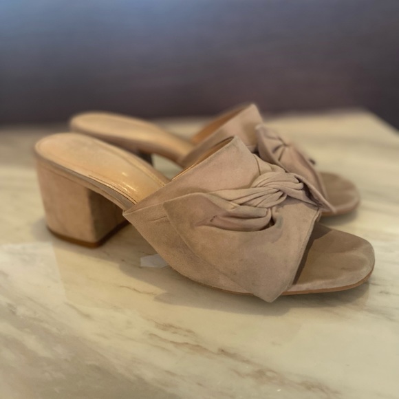 Vince Camuto Sharrey Mule Sandals - Picture 7 of 7